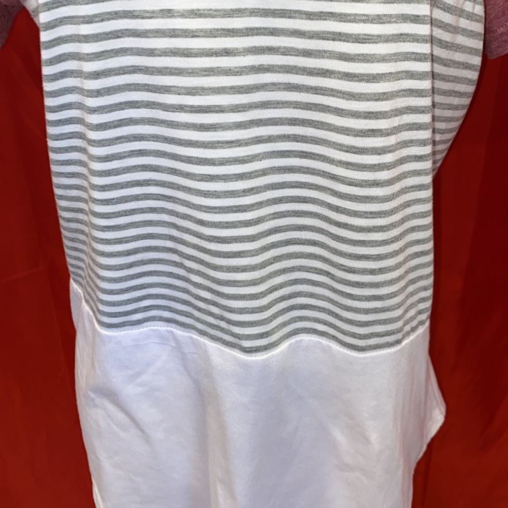 YunJey Round Neck Triple Color Block Stripe T-Shirt - Picture 4 of 6